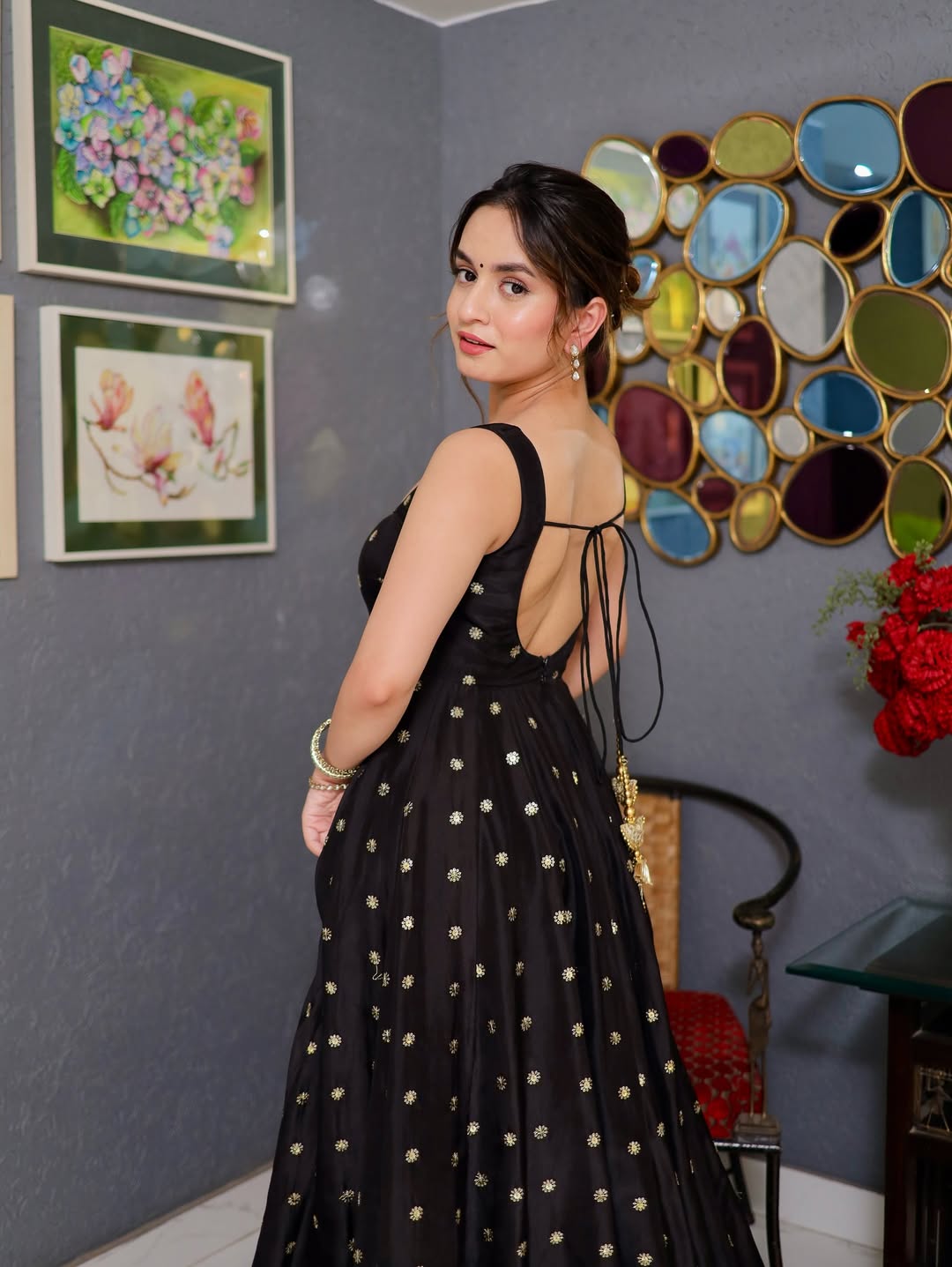 Eloriya Aadhya Black Premium Royal Elegant Suit Set - L [40] | Eloriya India