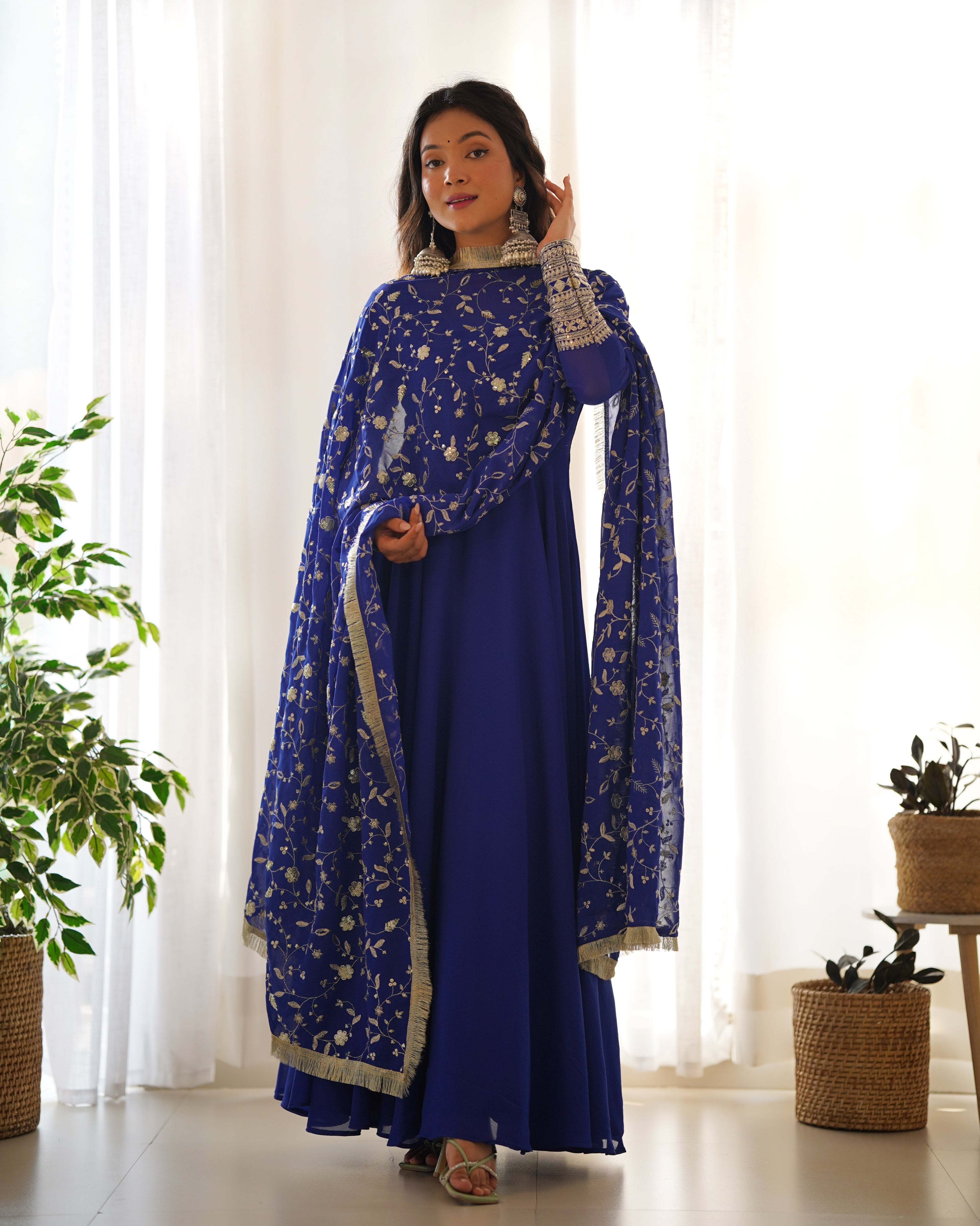 Eloriya Salini's Beutifull Fancy Anarkali Suit Set - S | Eloriya India
