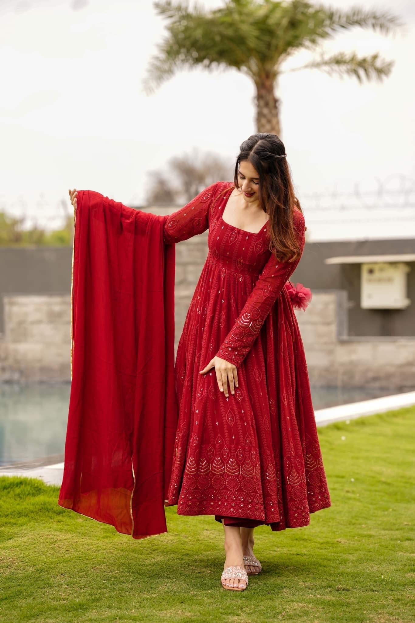 Eloriya Sanaya's' Black Or Red Suit Set - 101 - XL [42] | Eloriya India