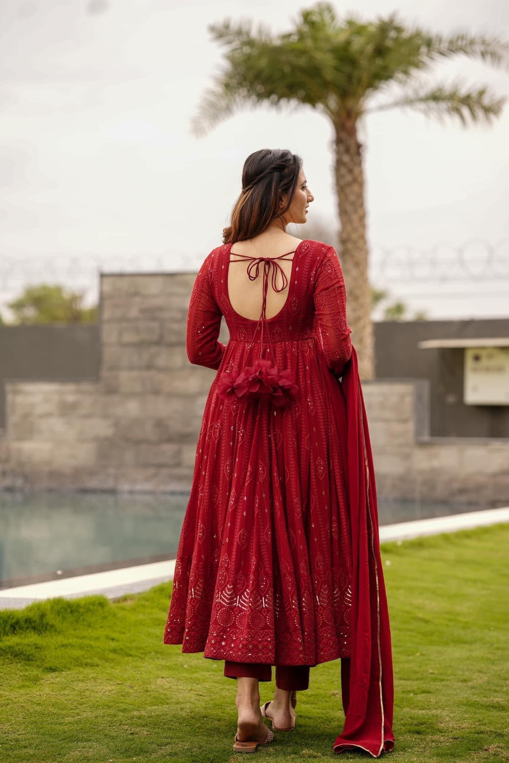 Eloriya Sanaya's' Black Or Red Suit Set - 101 - M [38] | Eloriya India