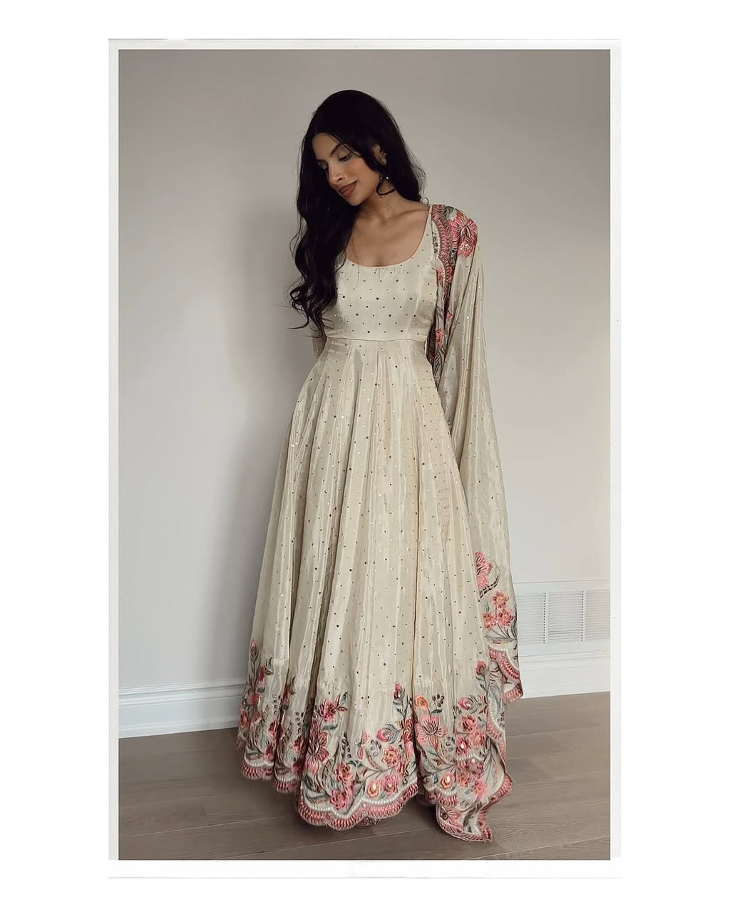 Eloriya Aarushi Heavy Pure Vichitra Silk Gown - M [38] | Eloriya India