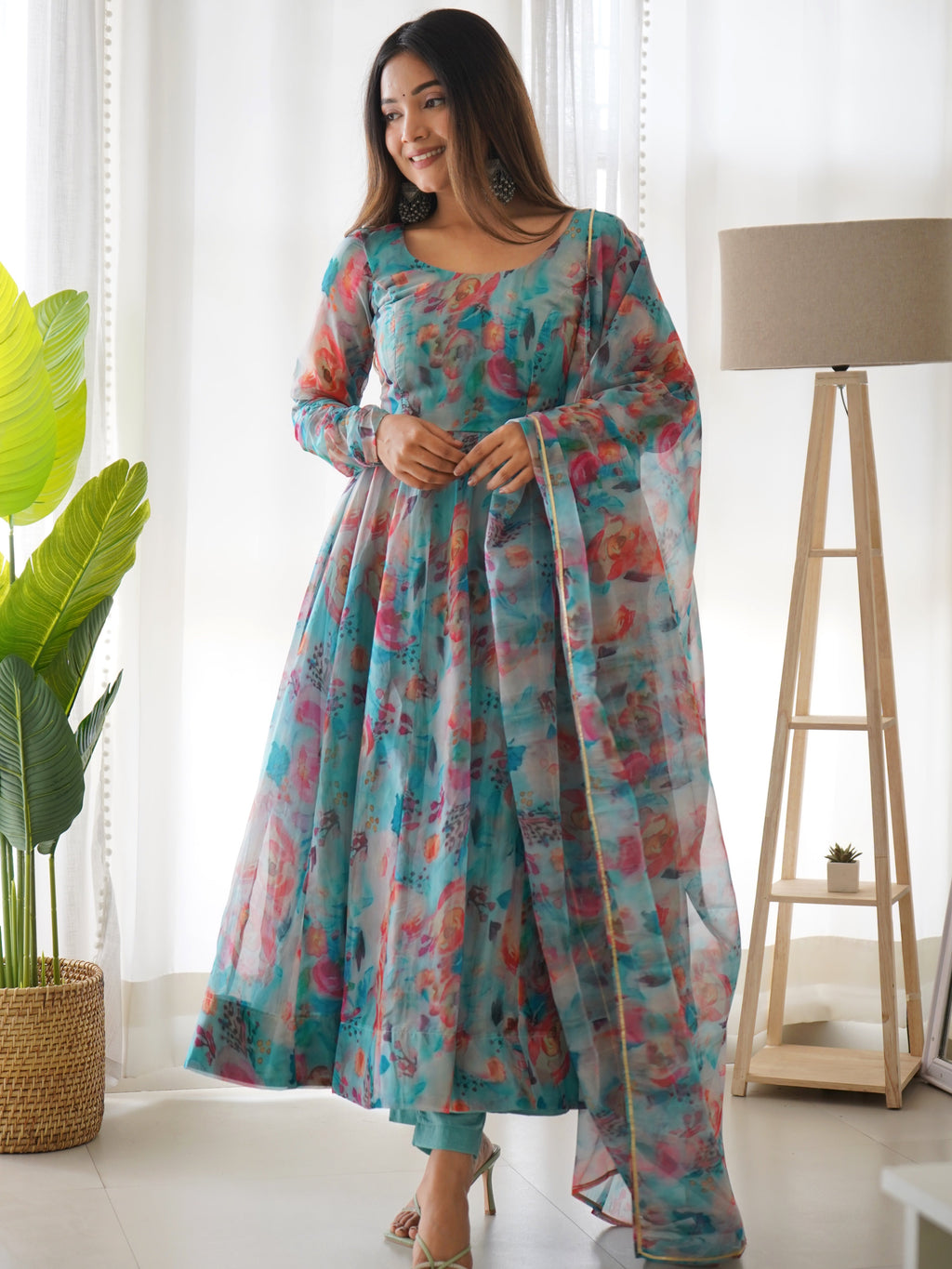 Eloriya Floral Organza Suit Set - XL | Eloriya India