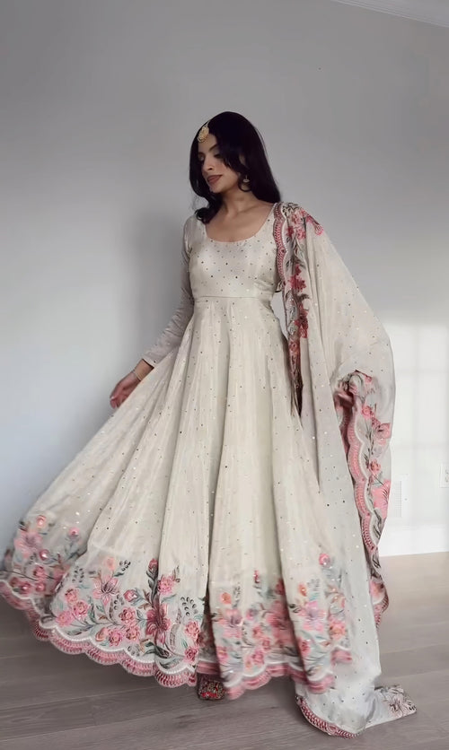 Eloriya Aarushi Heavy Pure Vichitra Silk Gown - S [36] | Eloriya India