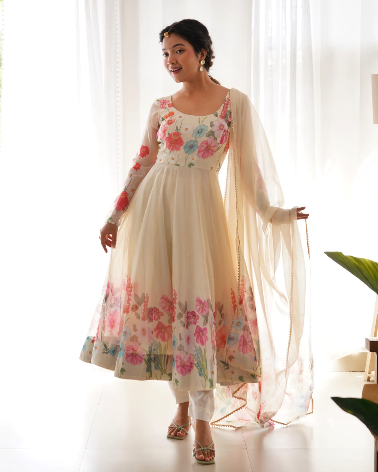 Eloriya Creme Coloured Organza Suit - S(36) | Eloriya India