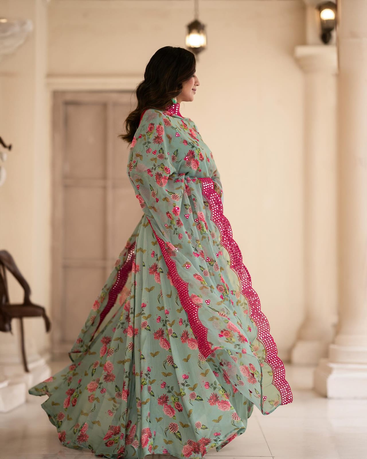 Eloriya Alia's Premium Suit - XL [42] | Eloriya India
