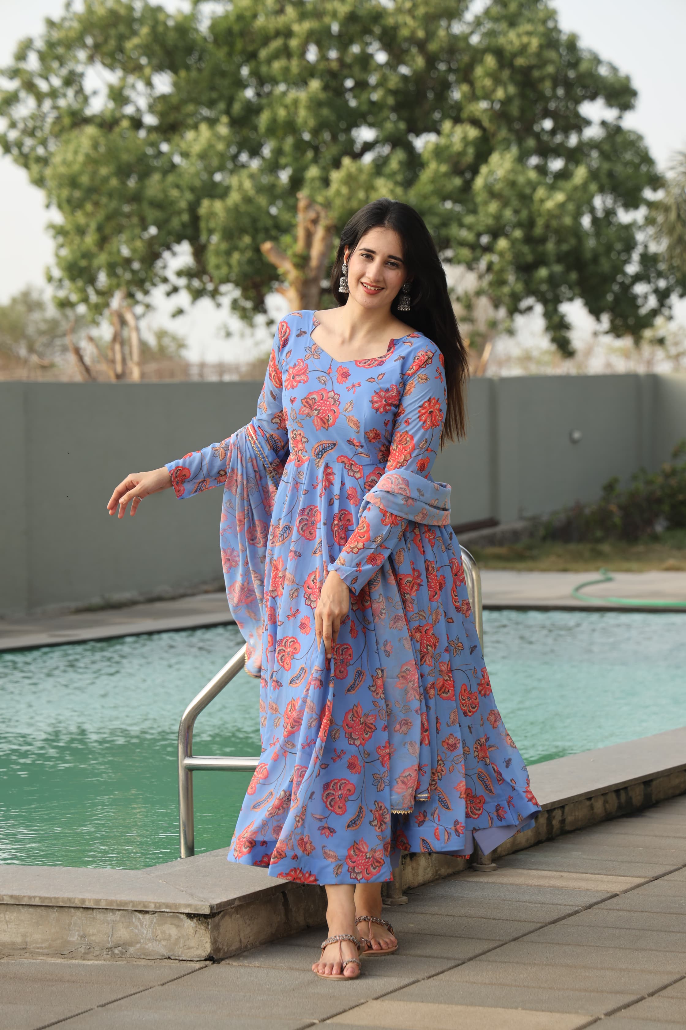 Eloriya Chandani's Sky Blue Suit - L [40] | Eloriya India