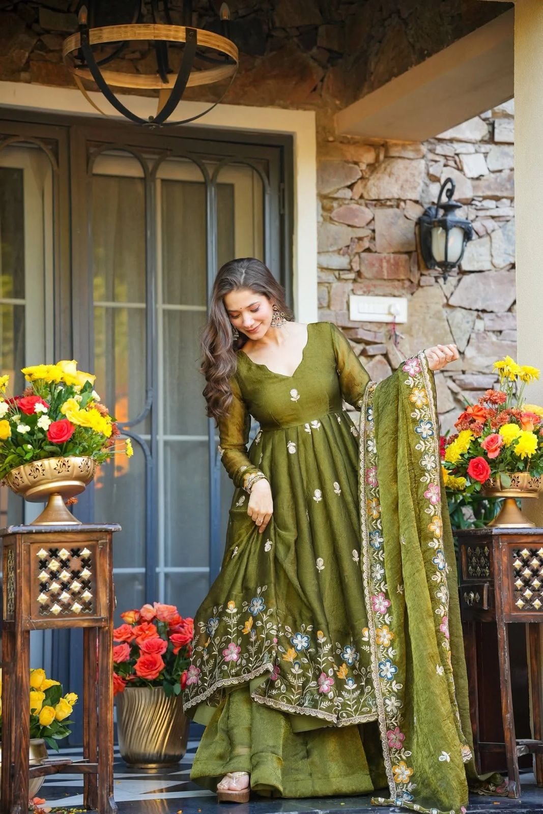 Eloriya Naishvika Floral Anarkali Anarkali Suit Set - L [40] | Eloriya India