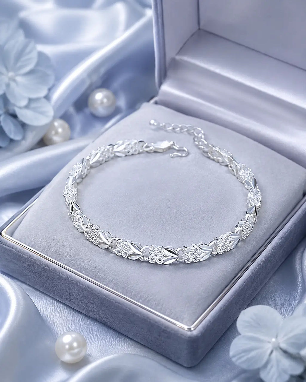 ELORIYA 925 Silver Bohemian Bracelet with Leaf Design & Adjustable Toggle Clasp