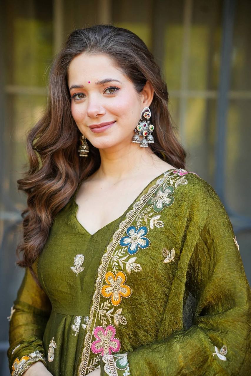 Eloriya Ishva Floral Crunchy Silk Anarkali Premium Suit Set - 2XL [44] | Eloriya India