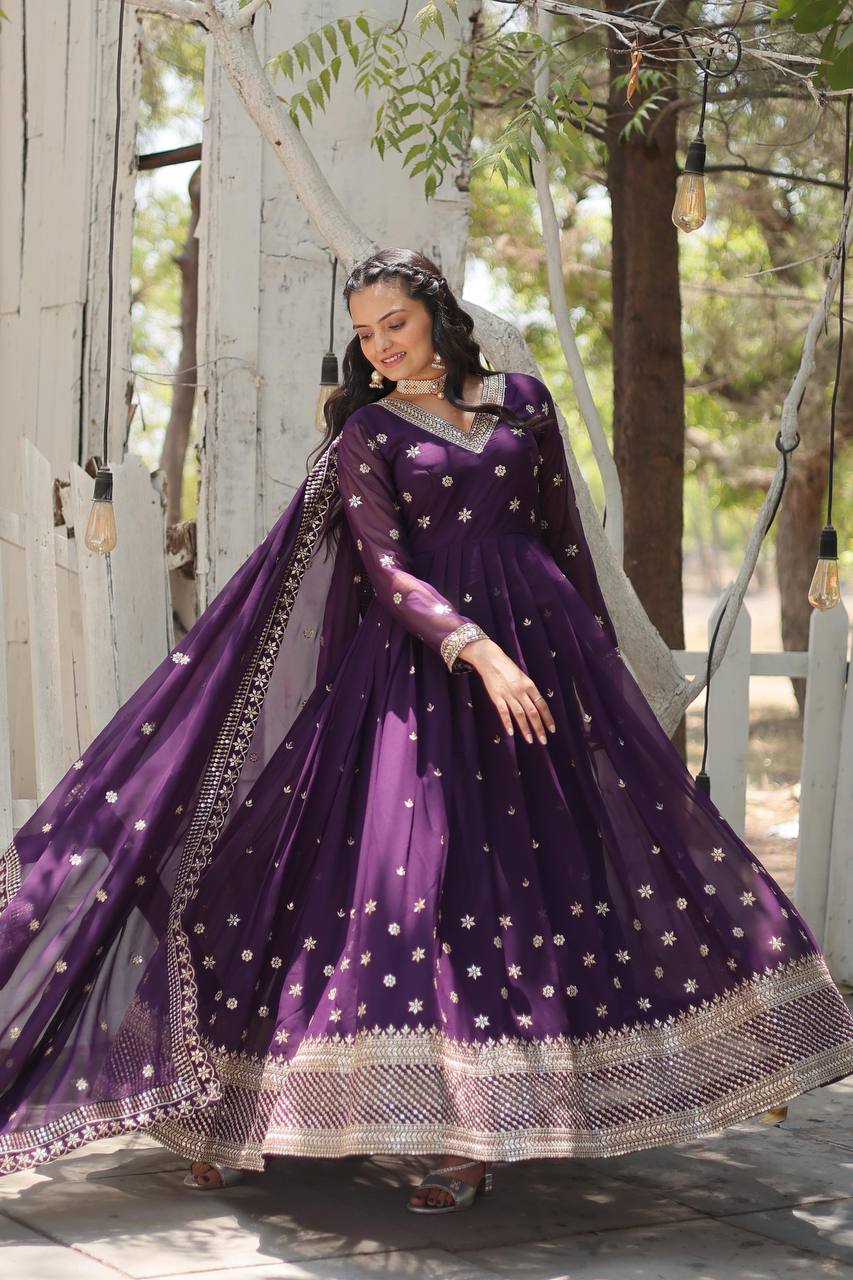 Eloriya Amee's Faux Blooming Gown | Eloriya India