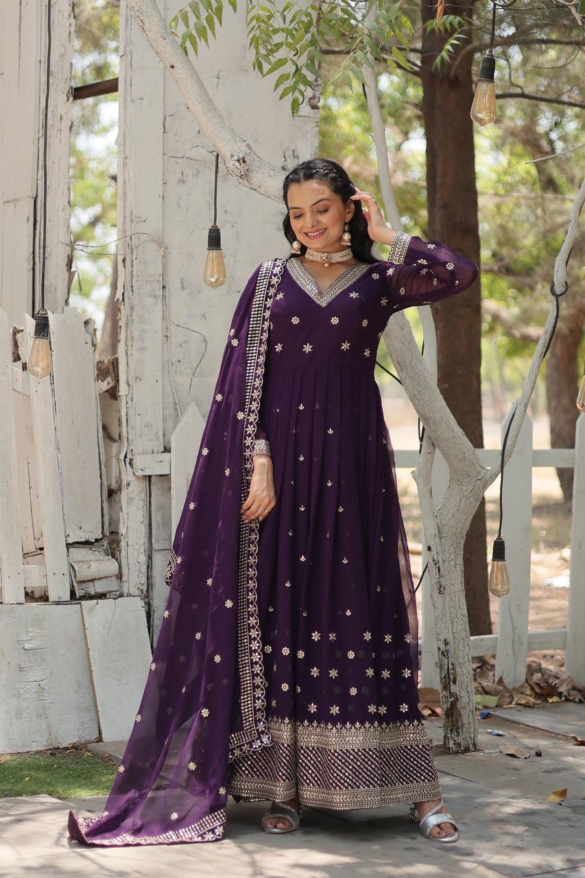 Eloriya Amee's Faux Blooming Gown | Eloriya India
