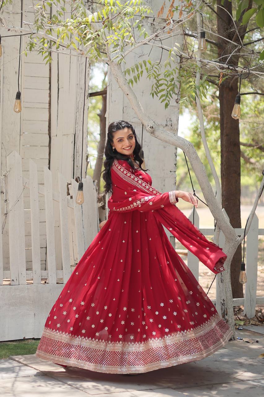 Eloriya Amee's Faux Blooming Gown - MEHROON | Eloriya India