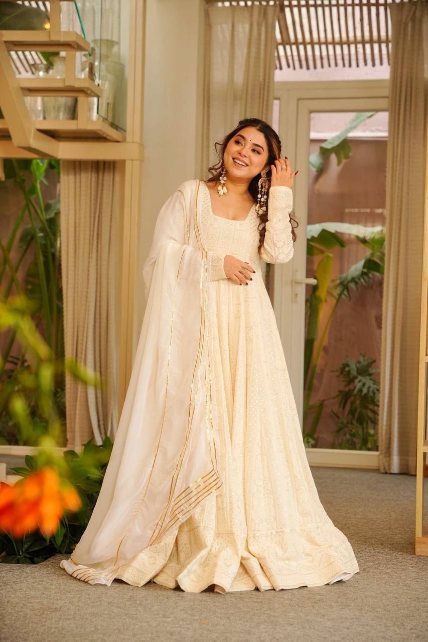 Eloriya Elegant Ivory Wedding Wear Heavy Embroidered Anarkali Suit - L [40] | Eloriya India