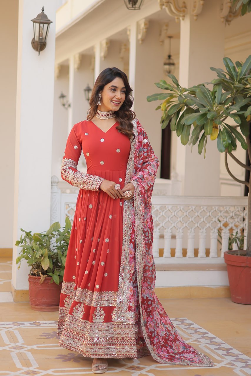 Eloriya Kavita's Designere Gown - S [36] | Eloriya India