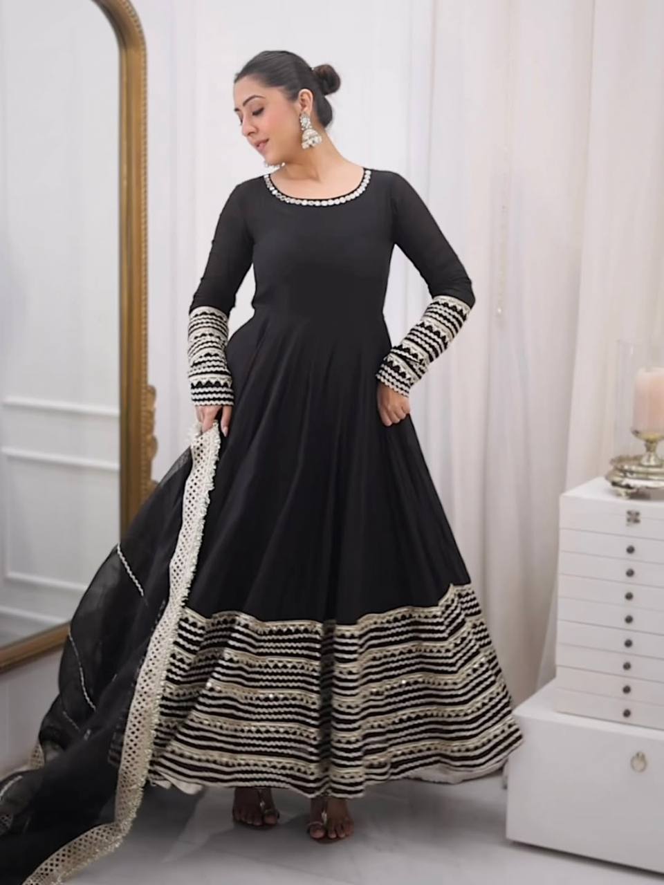 Eloriya Nusrat Noor Black Color Embroidered Work Anarkali Suit Set - M [38] | Eloriya India
