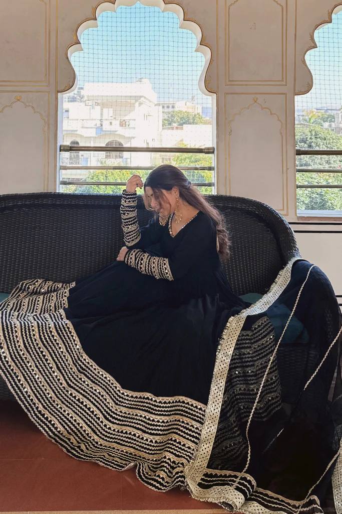Eloriya Sanika Noor Black Color Embroidered Work Anarkali Suit Set - XL [42] | Eloriya India